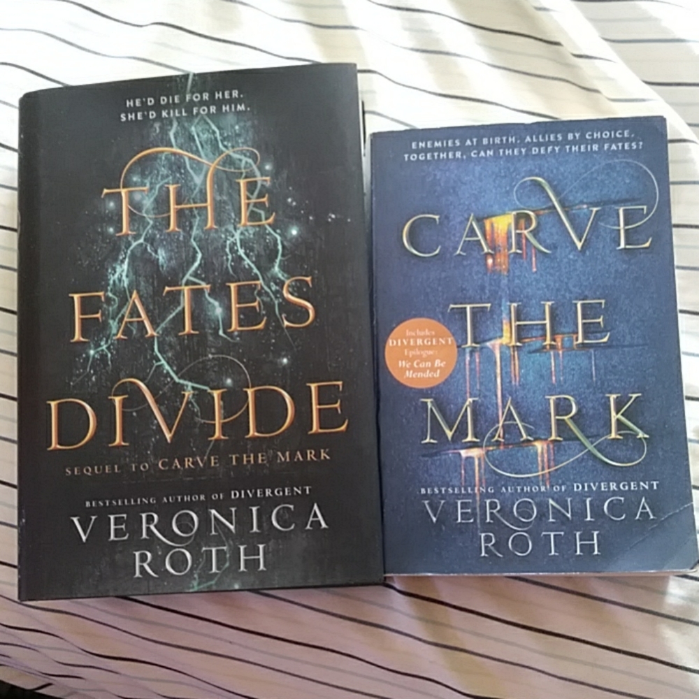 Veronica Roth Book Bundle